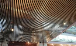 Дизайн и стоимость кубообразного реечного потолка
