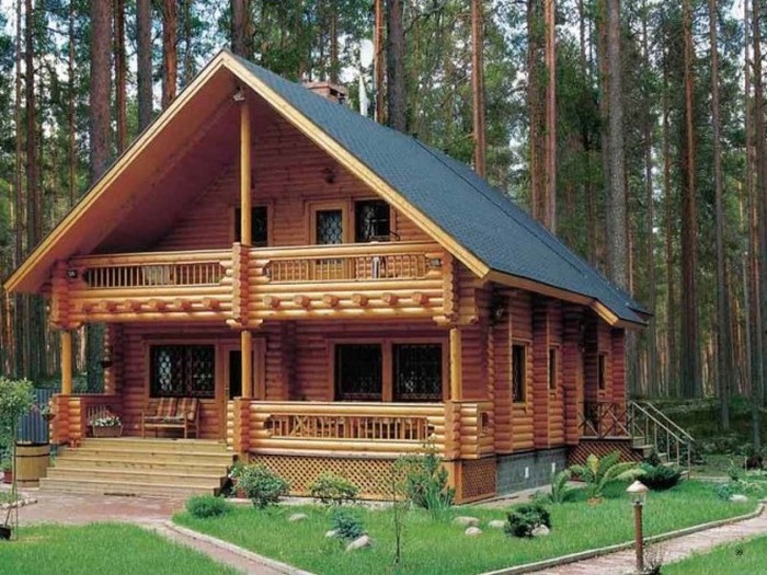 большой деревянный дом